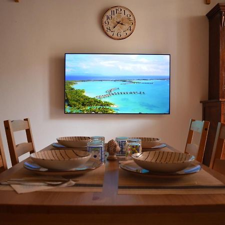 タラントBerardi Houseアパートメント エクステリア 写真